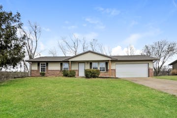 77 Augustine Rd Eureka, MO 63025